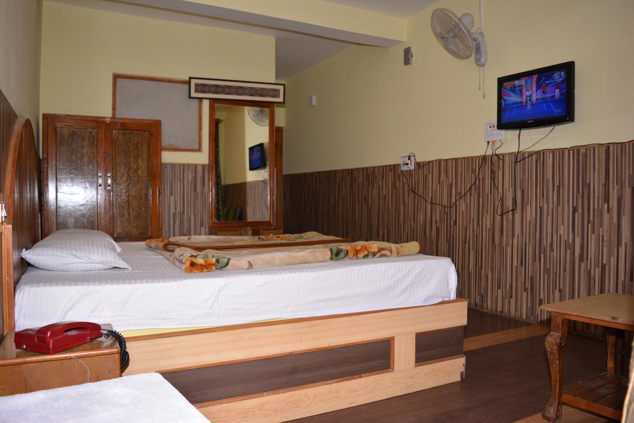 Hotel Tashila Manāli Extérieur photo