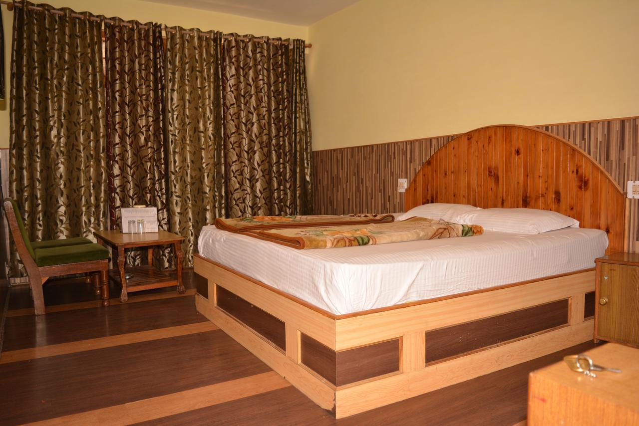 Hotel Tashila Manāli Extérieur photo