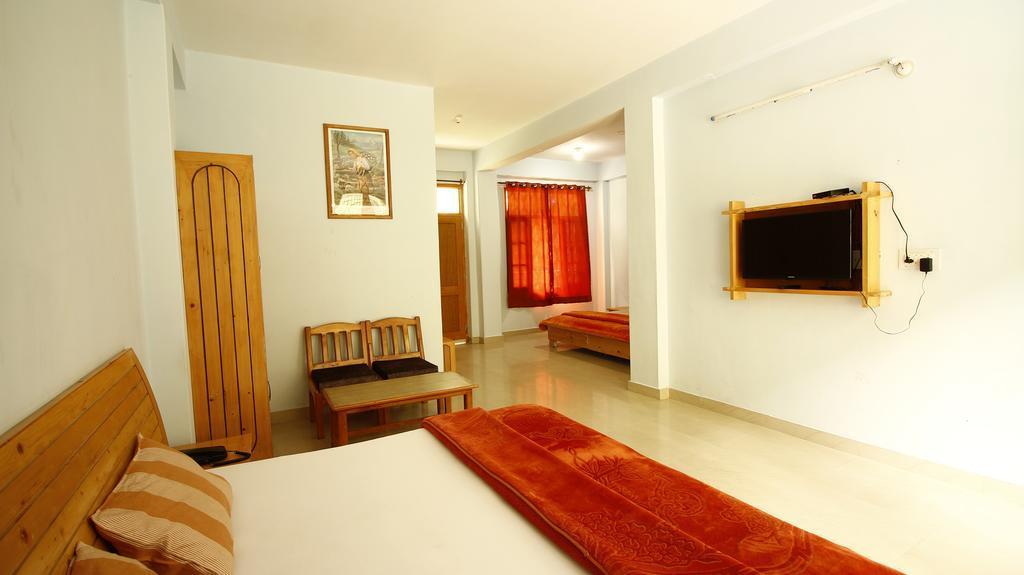 Hotel Tashila Manāli Extérieur photo