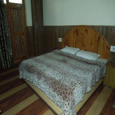 Hotel Tashila Manāli Extérieur photo