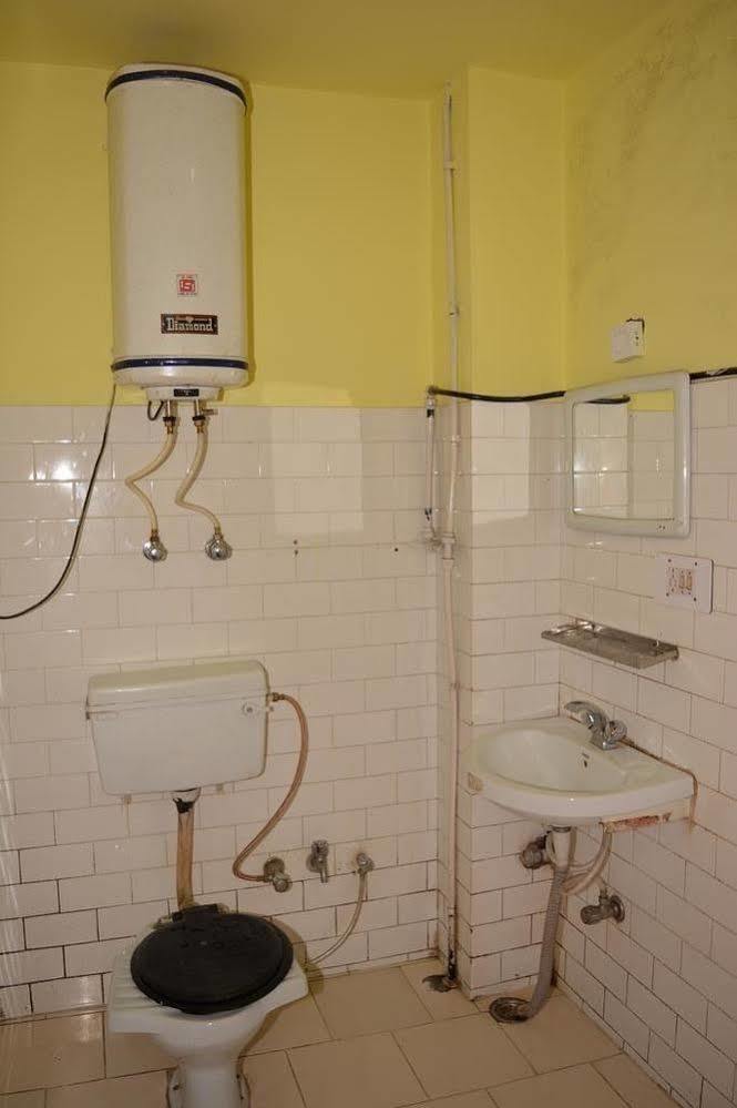 Hotel Tashila Manāli Extérieur photo